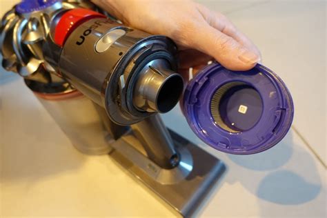 dyson cordless vacuum starting and stopping